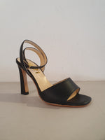 Sandalo nero M21
