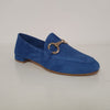 Meraviglioso mocassino scamosciato color jeans - blu con morsetto oro, tacco 1cm.  Nuovo mocassino della collezione primaverile elegante e chic, Made in Italy!