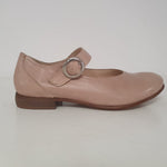 Meravigliosa ballerina stile baby con cinturino in pelle color phard. Nuova collezione primavera/estate 2023.